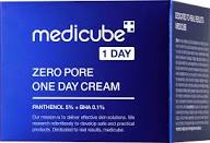 Crema viso Medicube Zero Pore One Day Cream, confezione con pompa, texture leggera e idratante, ideale per pelle con pori dilatati