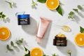 Set di prodotti skincare Medicube Complete Glow Routine con flaconi e sieri per una pelle luminosa e idratata